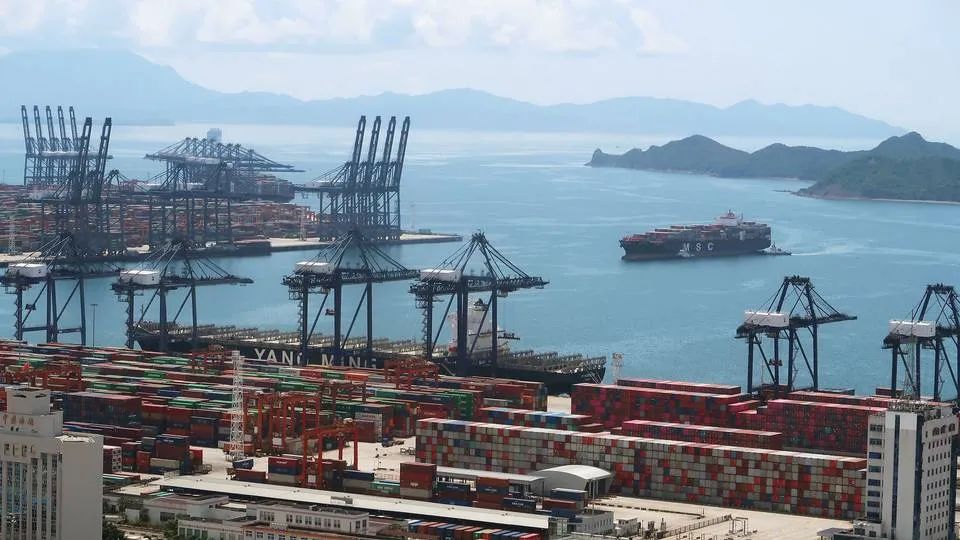华南港口深陷危机！拥堵、运价飙涨！集运市场可能在2022年陷入混乱